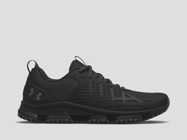 Under Armour® - UA Micro G® Strikefast - Black