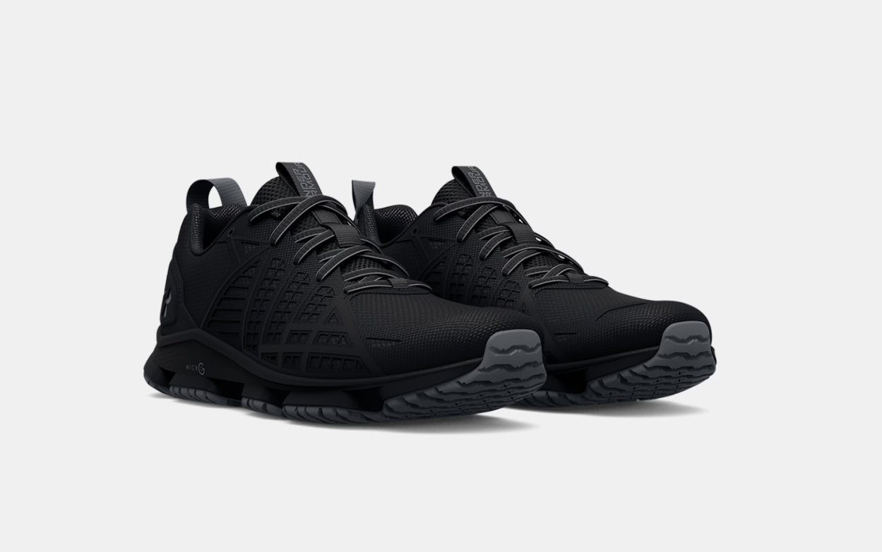 Under Armour® - UA Micro G® Strikefast - Black