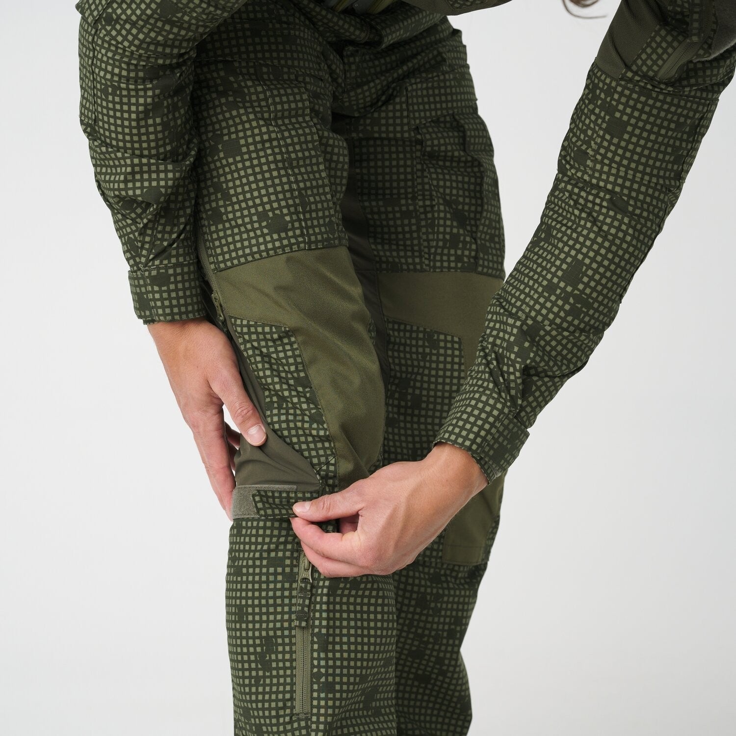 MCDU Pants - Desert Night Camo / Olive Green