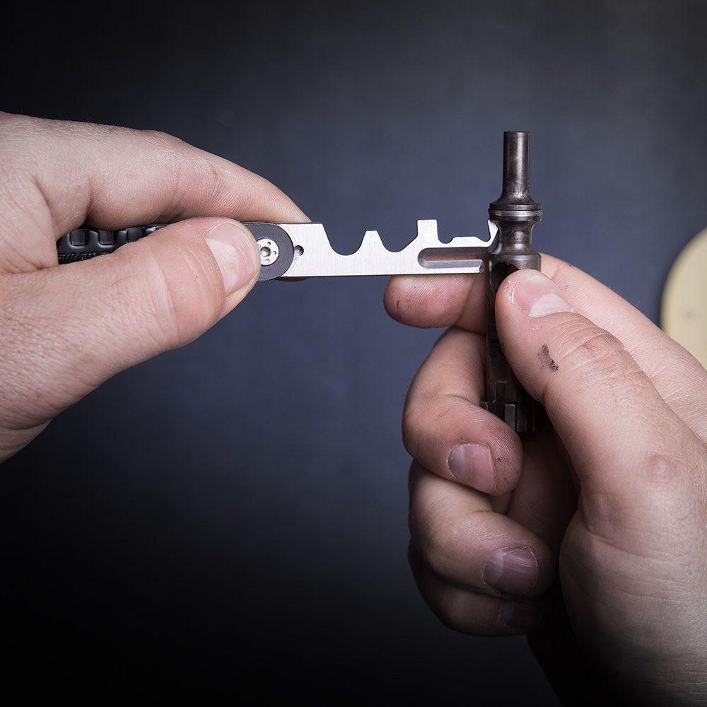 Real Avid - AR-15 Scraper™
